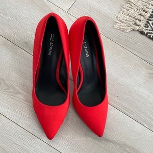 Spring Shoes fire engine red pumps size 9